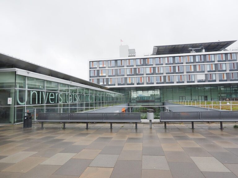 Dengan demikian, Universitas Mulawarman merupakan pilihan yang tepat bagi para calon mahasiswa yang ingin mendapatkan pendidikan berkualitas di lingkungan yang mendukung. Jika Anda tertarik untuk mengetahui lebih lanjut tentang Universitas Mulawarman, jangan ragu untuk mengunjungi situs resmi universitas atau menghubungi pihak universitas langsung.